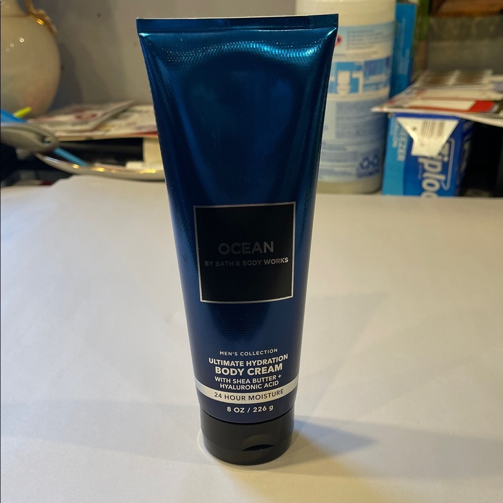 Bath & Body Works Ocean Men’s Ultimate Hydration Body Cream 8 oz – Shea Butter